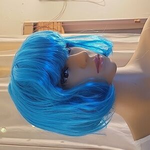 Women's wig. New without tags